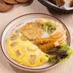 CLASSIC CHEESE & MUSHROOM OMELETTE